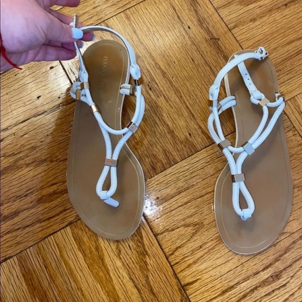 Ivanka Trump Ashanti Ivory Thong Sandal size 9 - Picture 3 of 4